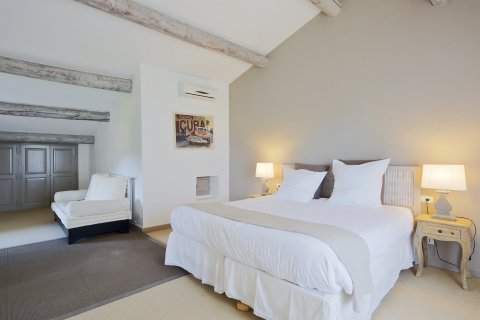 6 store soverom og masser av plass