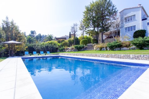 Hus til salg i Super Cannes